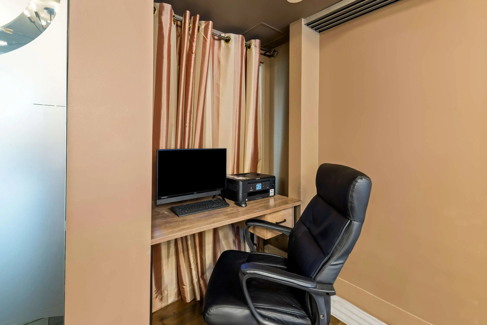 Hotel Feng, BW Signature Collection