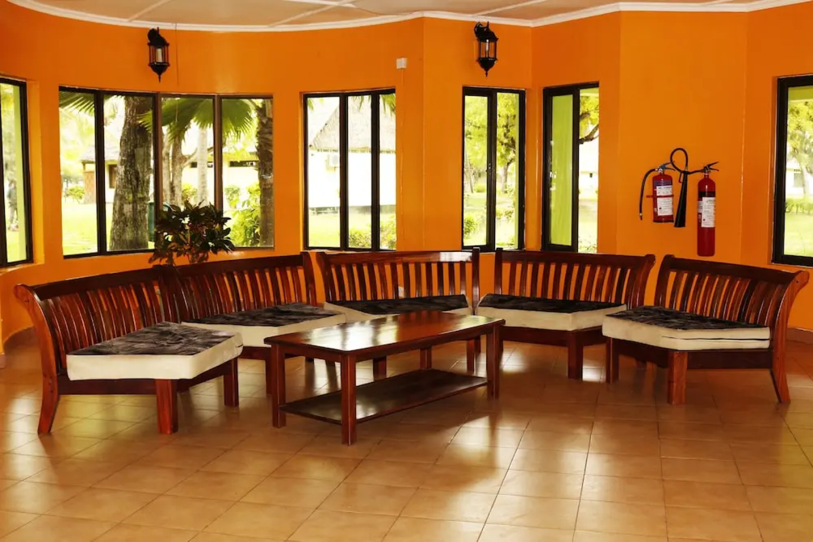 Jumuia Beach Resort Kanamai