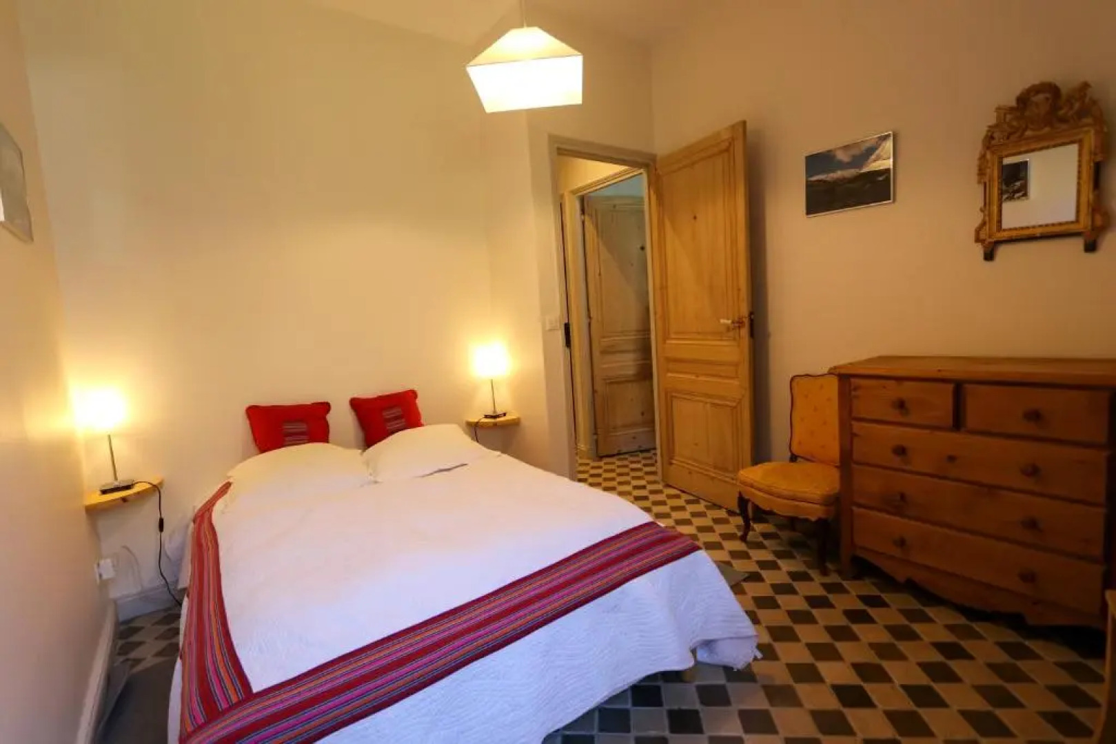 Villa monument historique au bord du lac - 12 pers