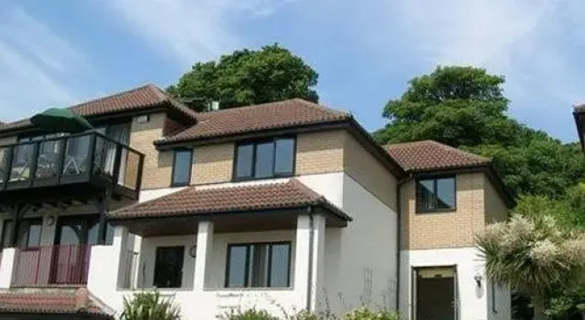 The Suite at Tsunami