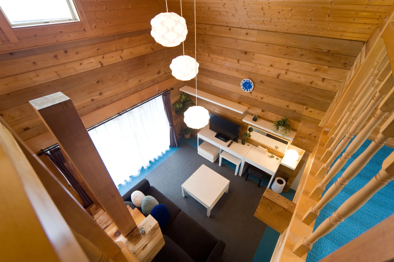 Holiday House Green Garden