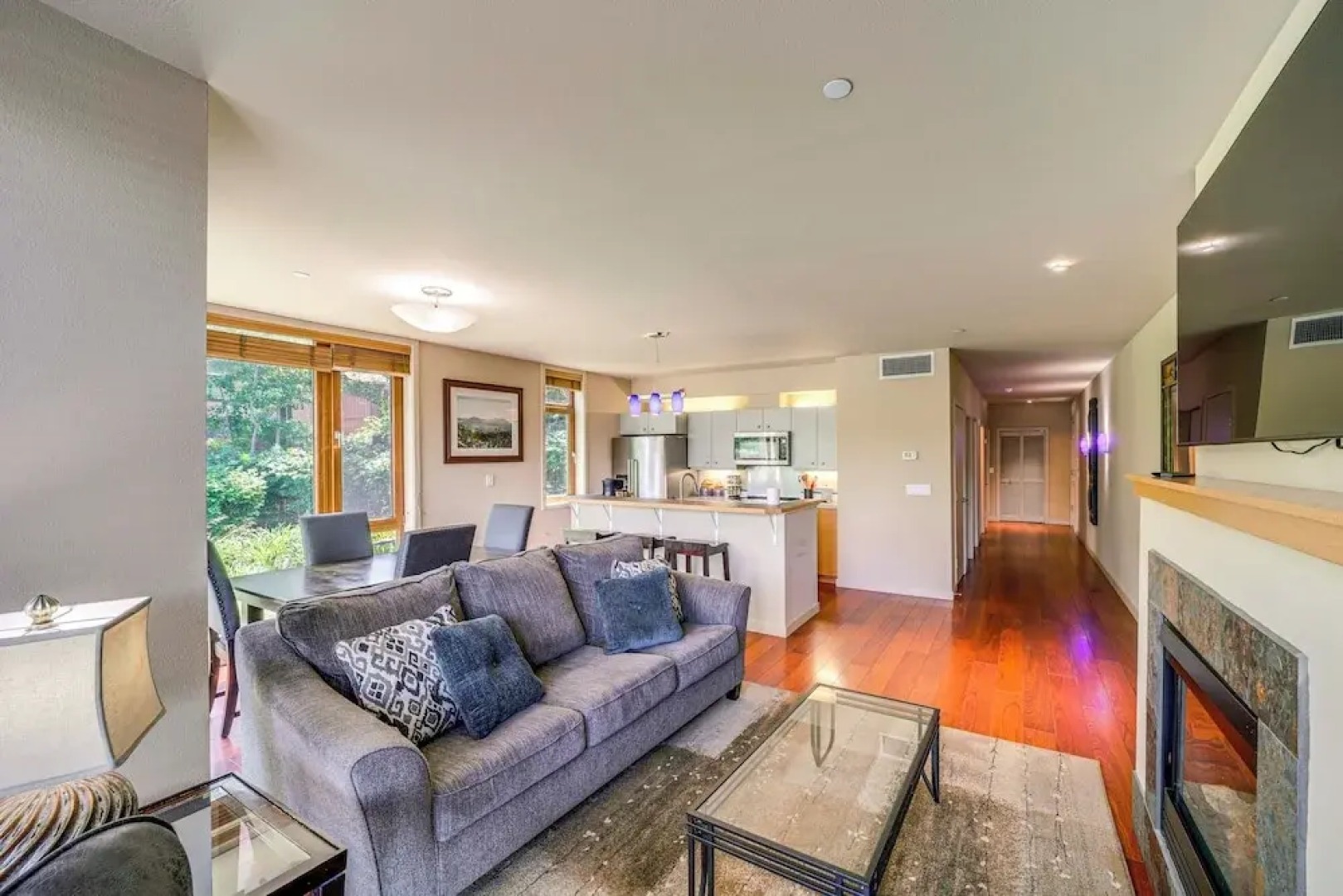 Steps to Lake Chelan: Condo w/ Resort Amenities!