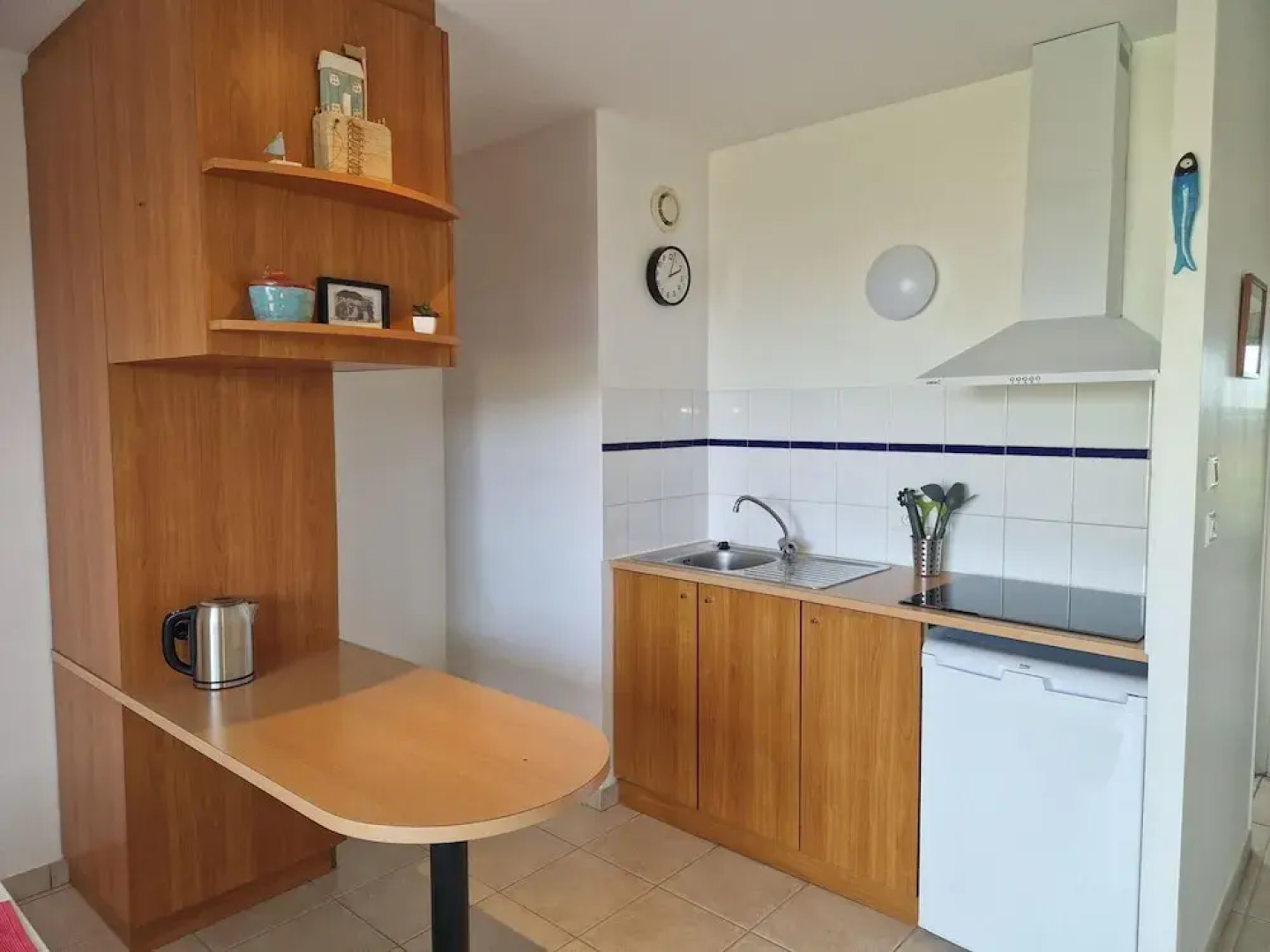 Flat With Direct Beach Access