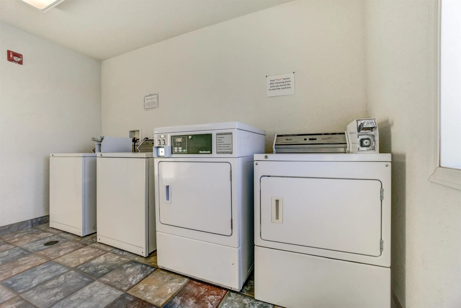 Motel 6 Grande Prairie, AB