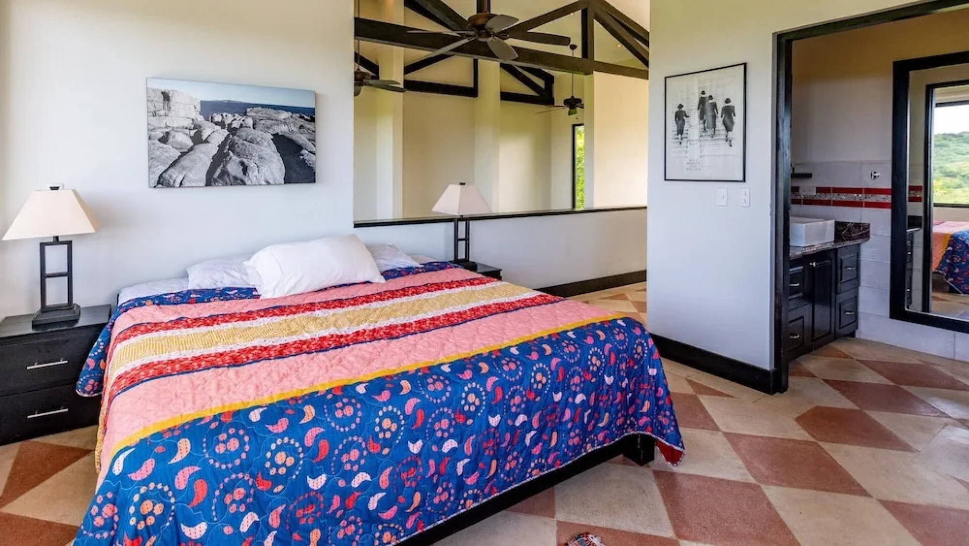 Nostalgic Retro Home on Luxurious Lot with a Private Infinity Pool and Ocean Views