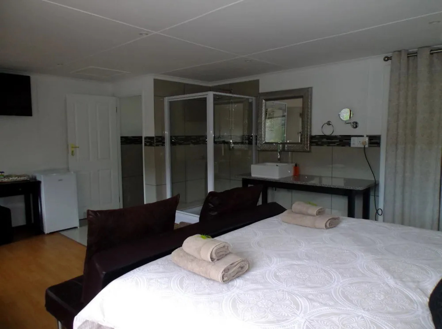 Old Mill Country Lodge & Restaurant