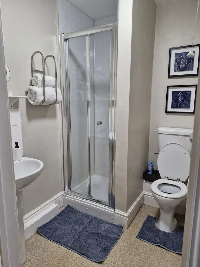 Warwick Lodge Guesthouse