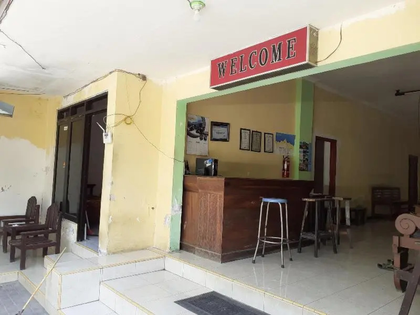 SPOT ON 2422 Hotel Moga Sari