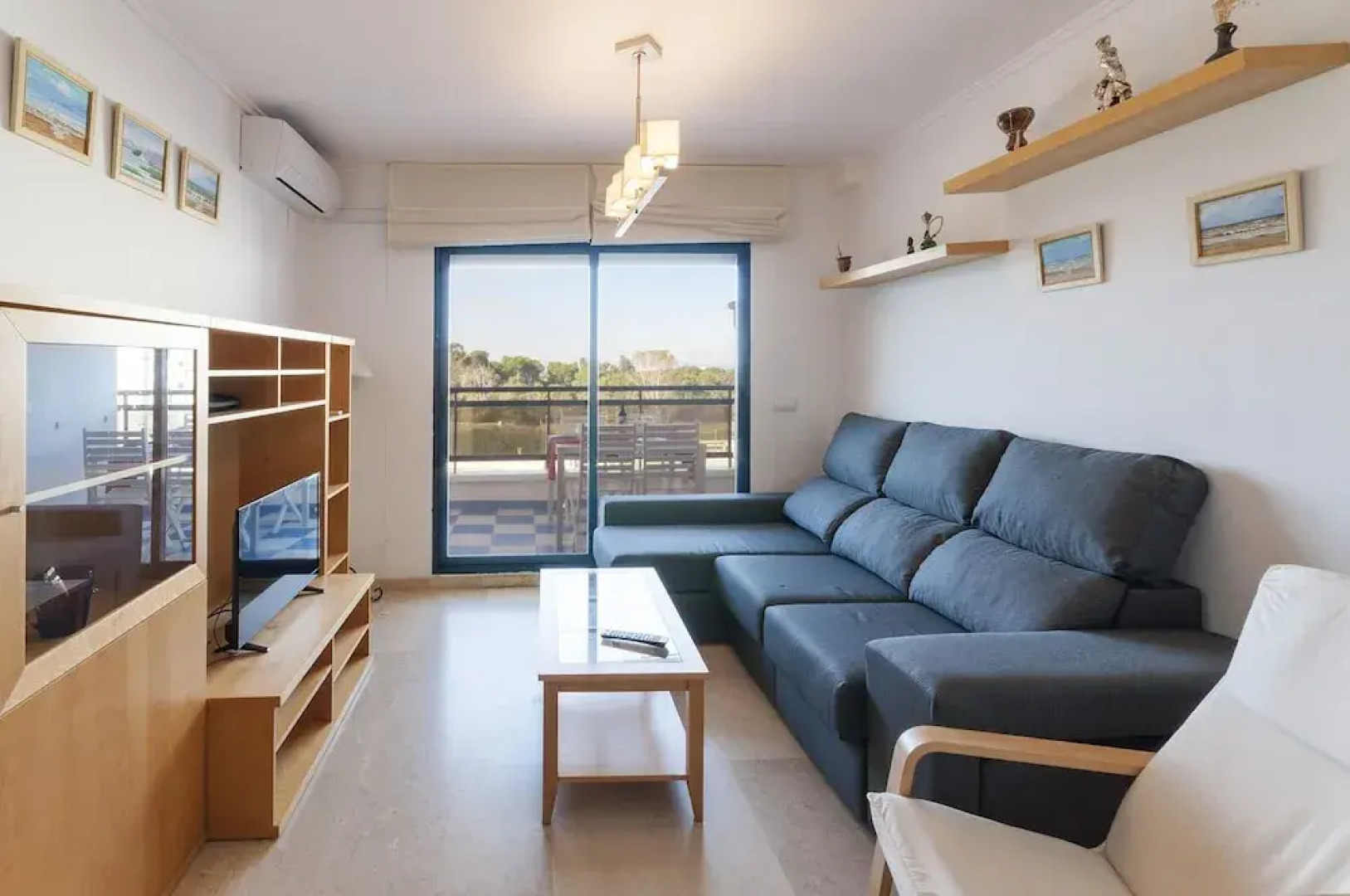 Alejandrita in Grau i Platja