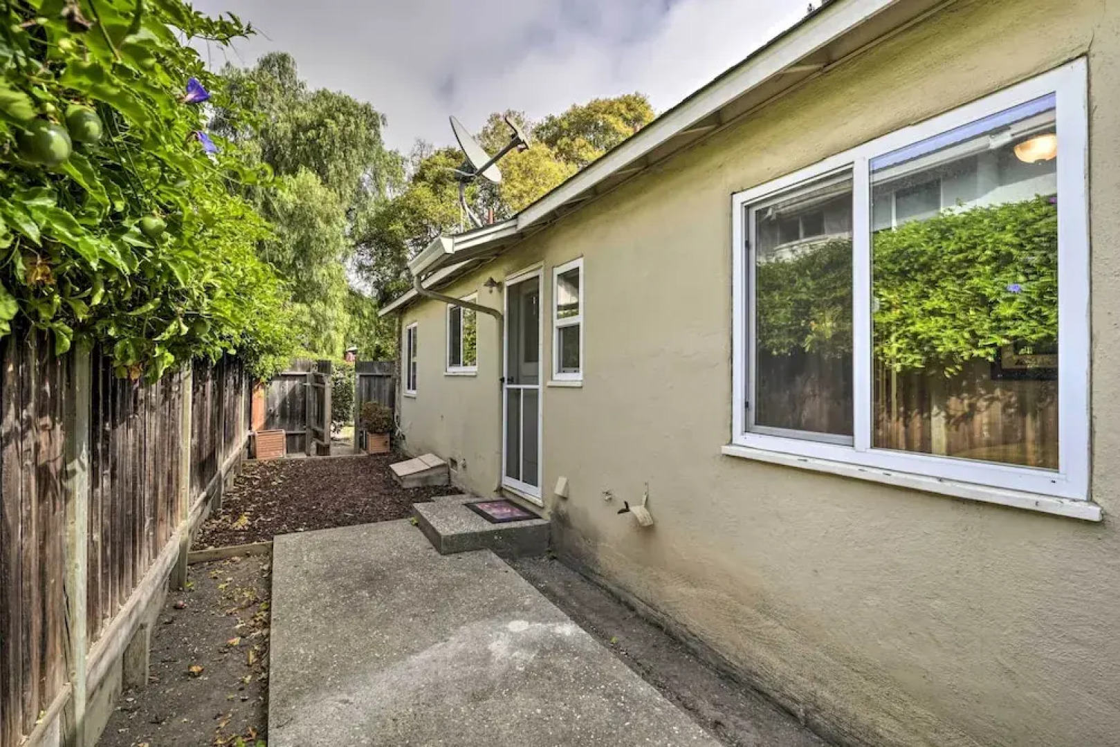 Cozy Mountain View Apt Near Downtown San Jose