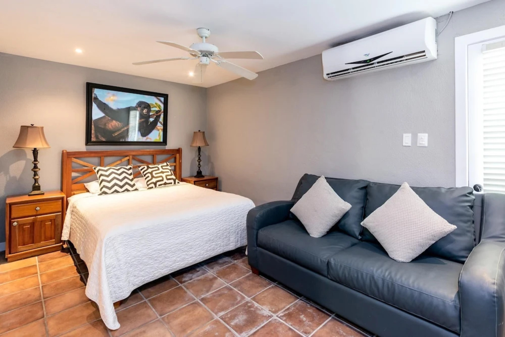 Luxury Flamingo home with ocean view sleeps 10 - walking distance from beach