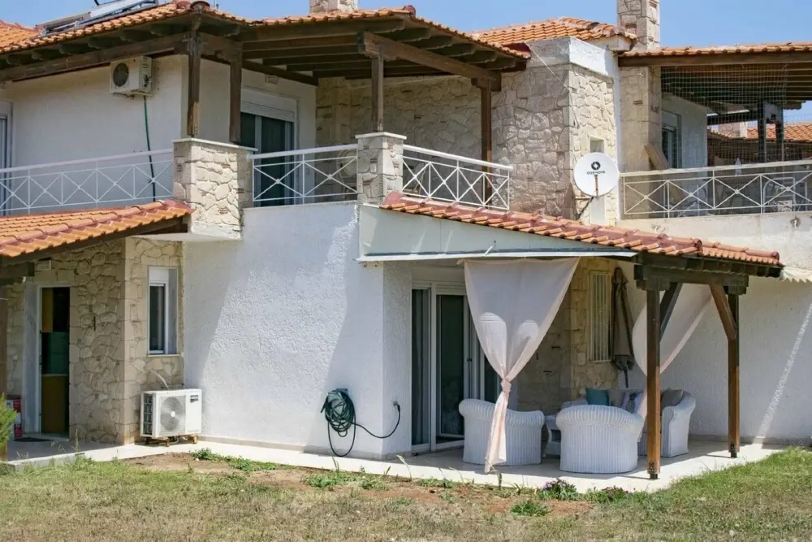 Aurora Sea View Maisonette by Travelpro Serv