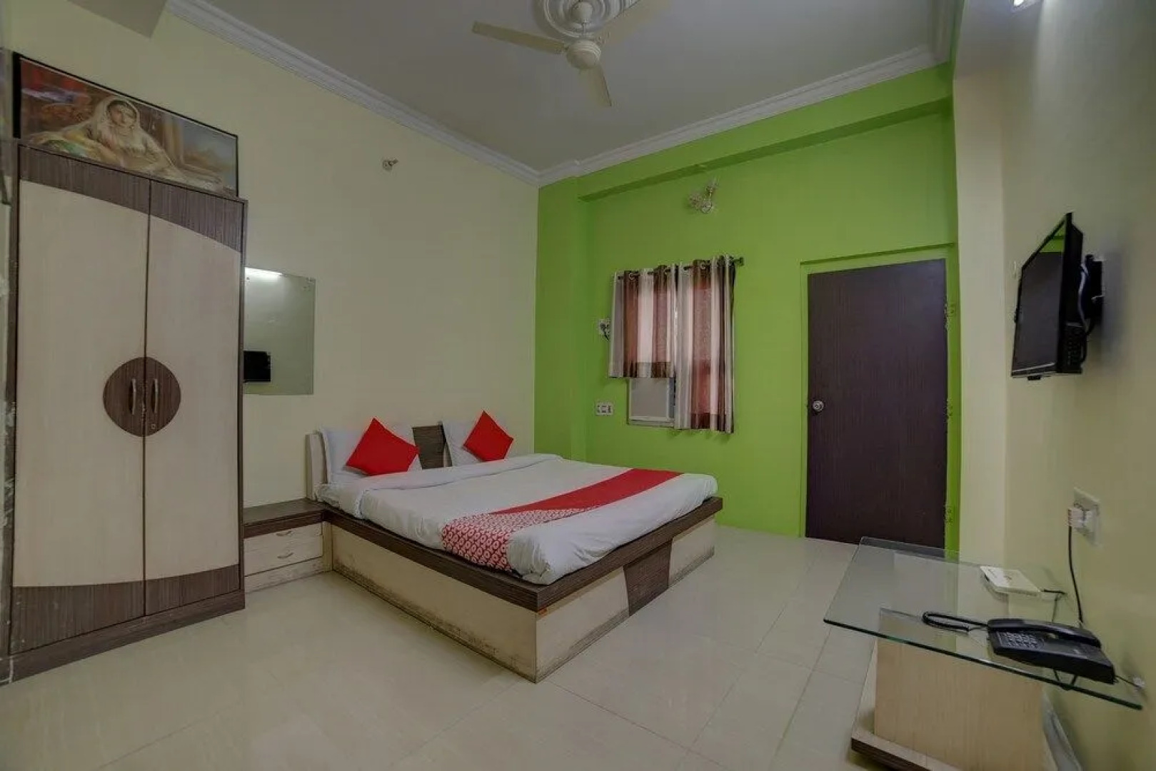 Oyo 30243 Hotel Sanwariya Bhagwan