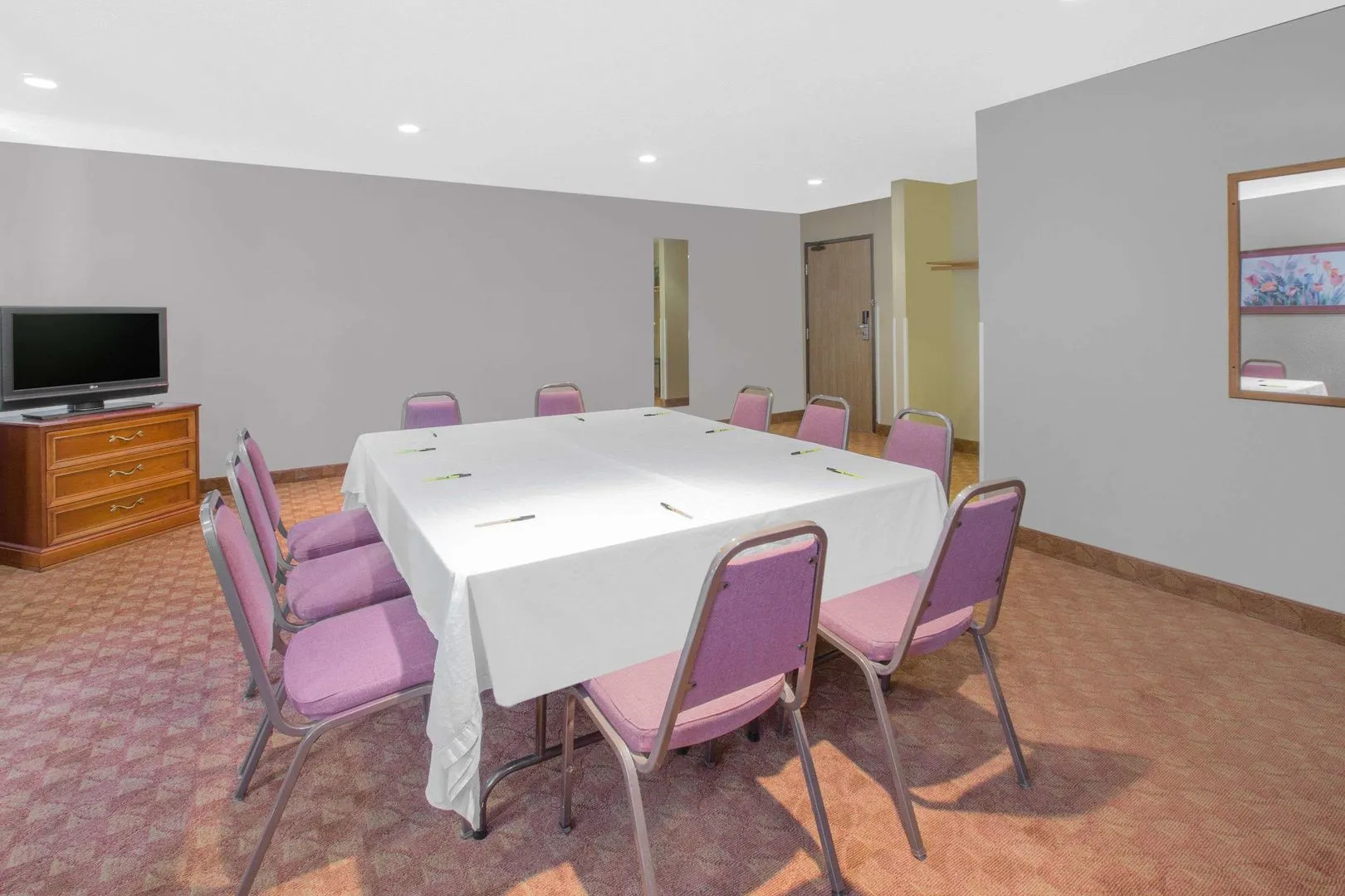 Quality Inn & Suites Howe - Sturgis