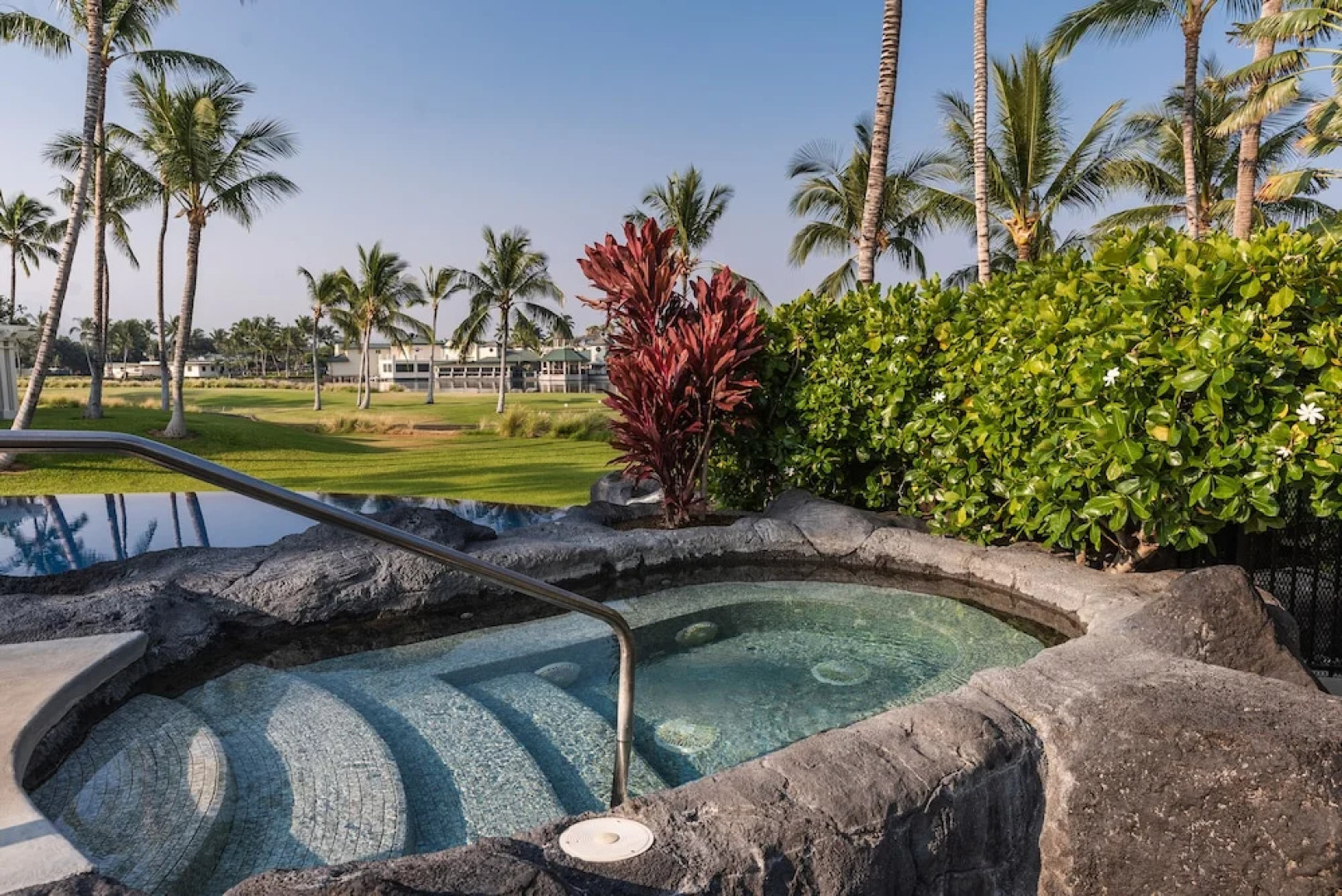 Fairway Villas Penthouse Unit B32 - 2 Br Condo