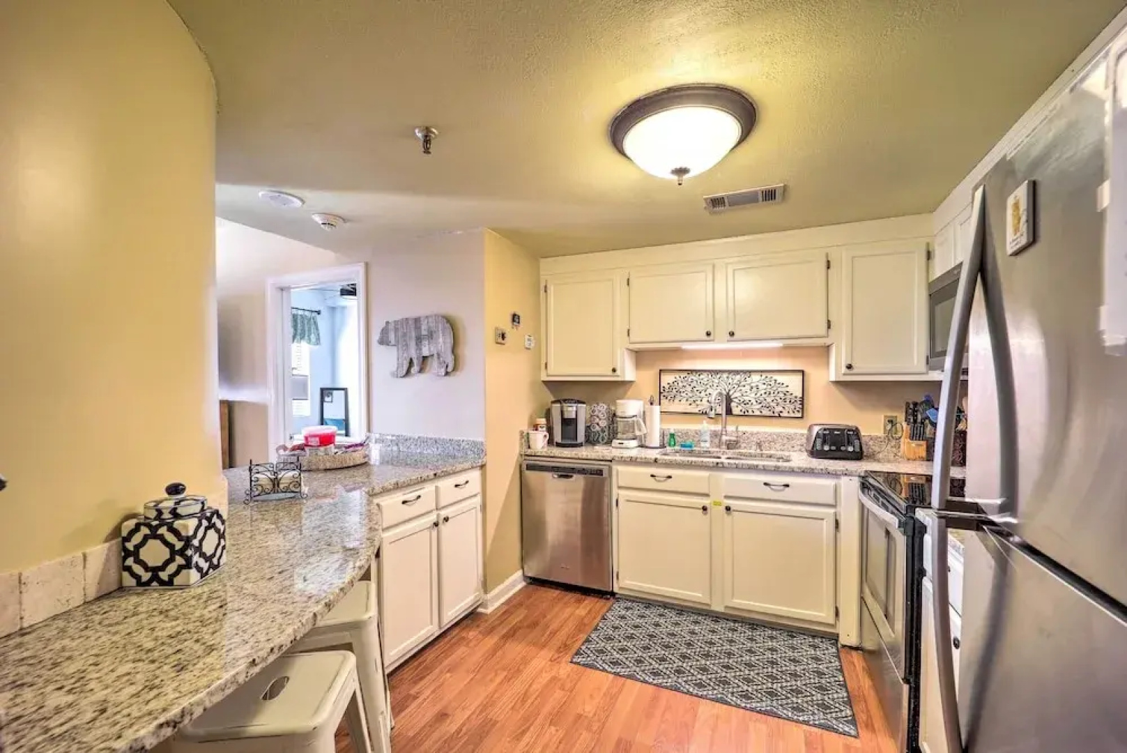 3 Mi to Sugar Mountain Resort: Condo w/ Balcony!
