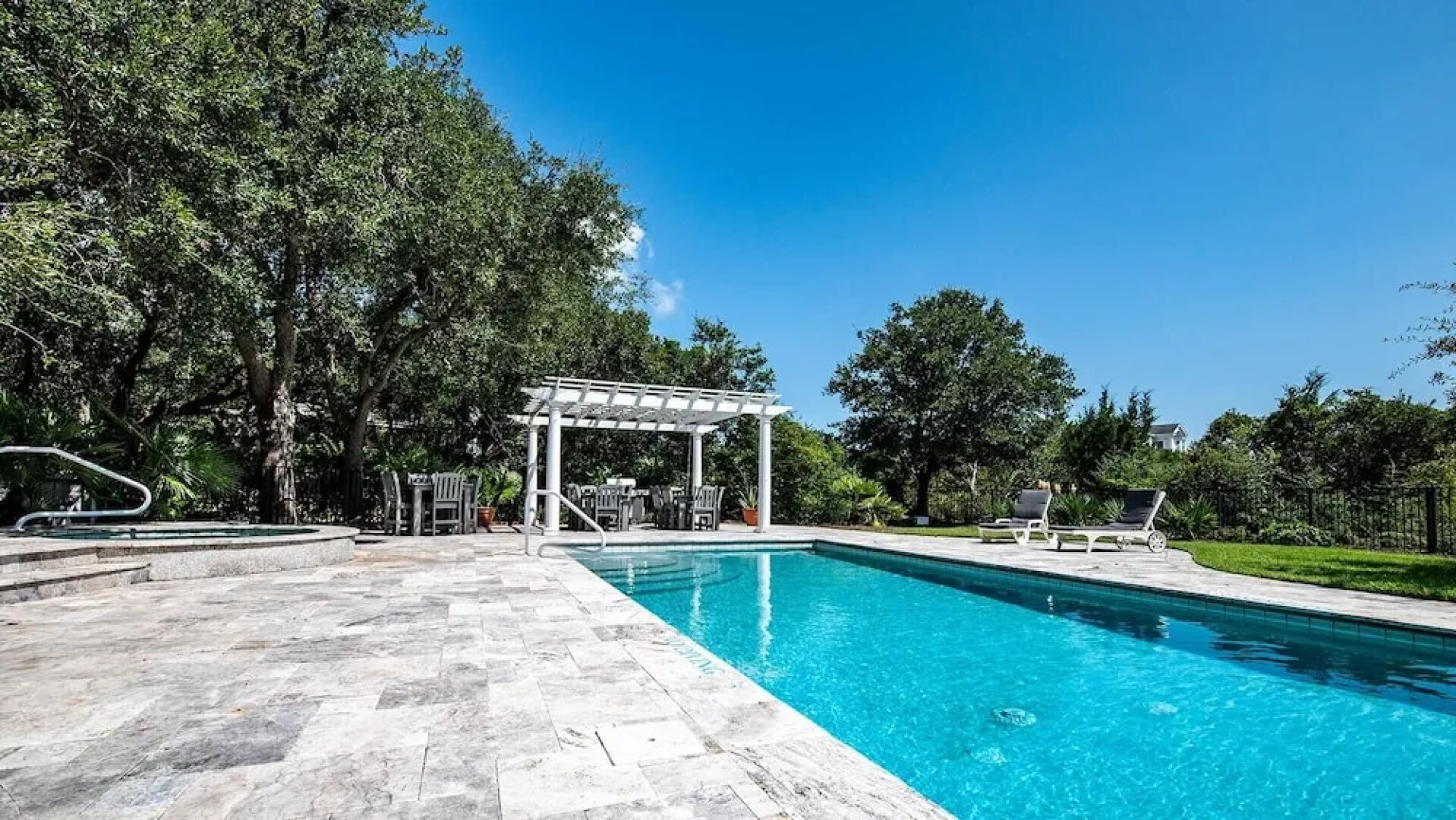 4001 Ocean Rest 7 Br Home by RedAwning