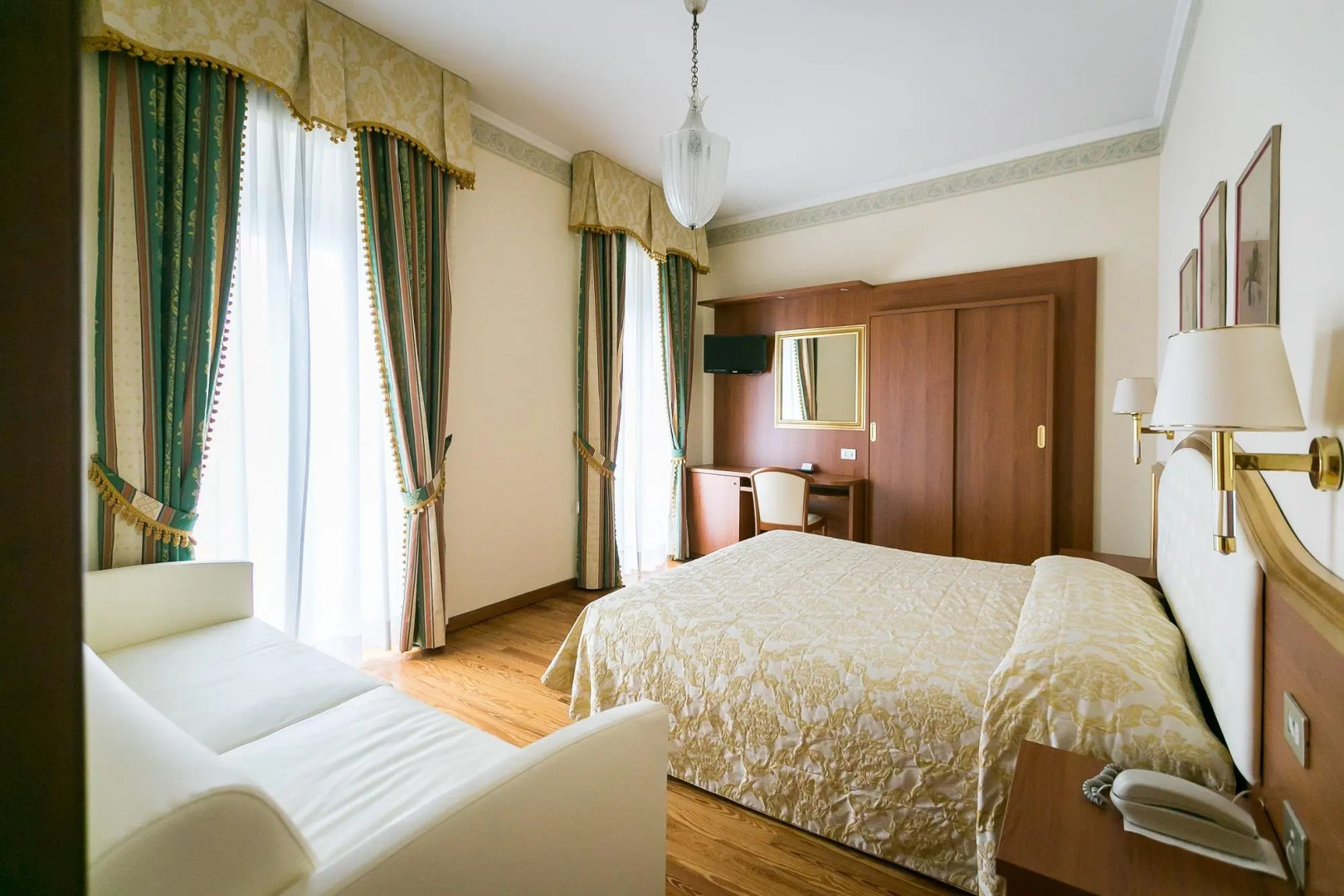 Hotel Milan Speranza Au Lac