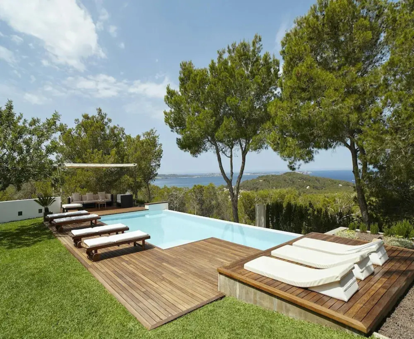 Luxury Villa With sea and Sunsets Views