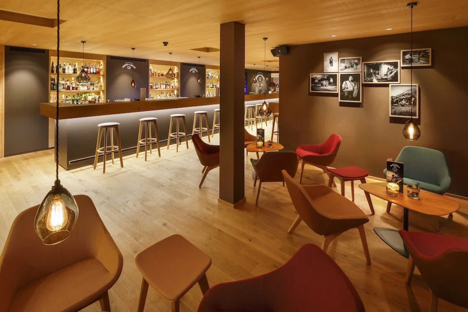 Hirschen Guesthouse - Village Hotel