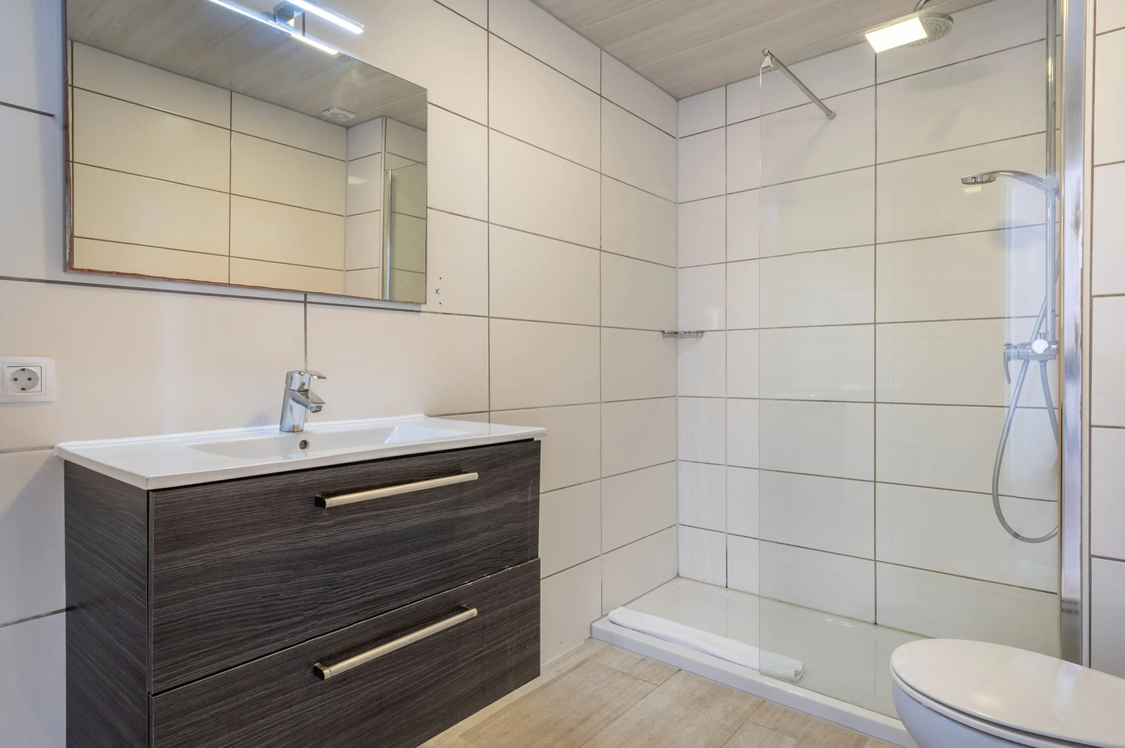 Orange Colom Seaside Apartments