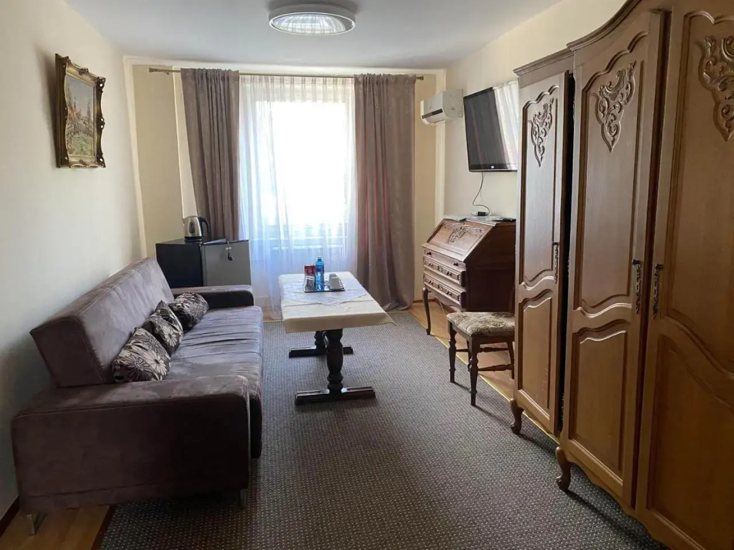 Obiekt hotelarski "Czarny Rycerz"