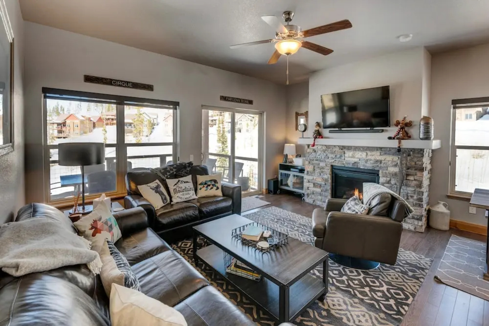 Rendezvous Lookout Point Luxury Chalets by Winter Park Escapes