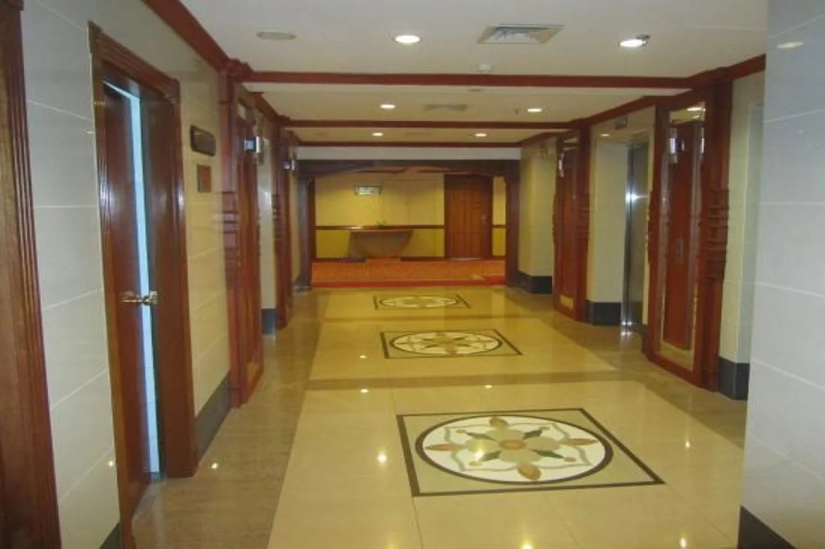 The Centrepoint Hotel