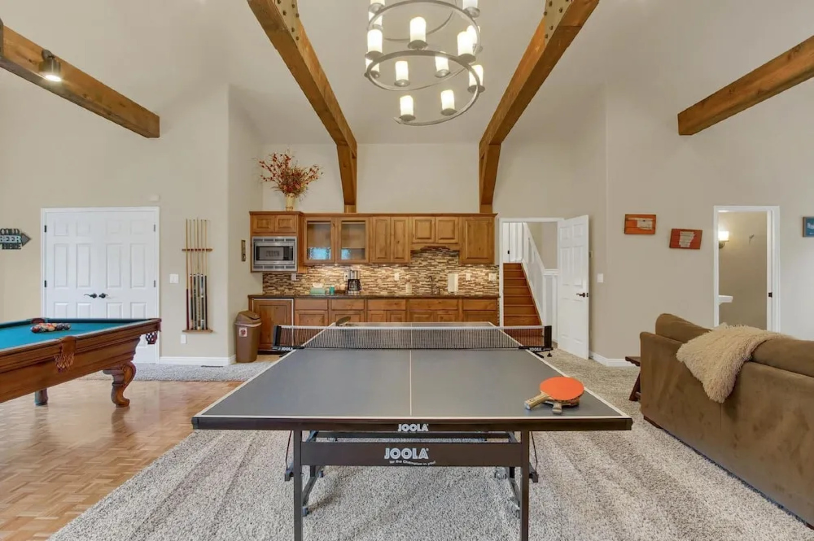 5BR Poe Manor Entertain,hot Tub+has Everything!