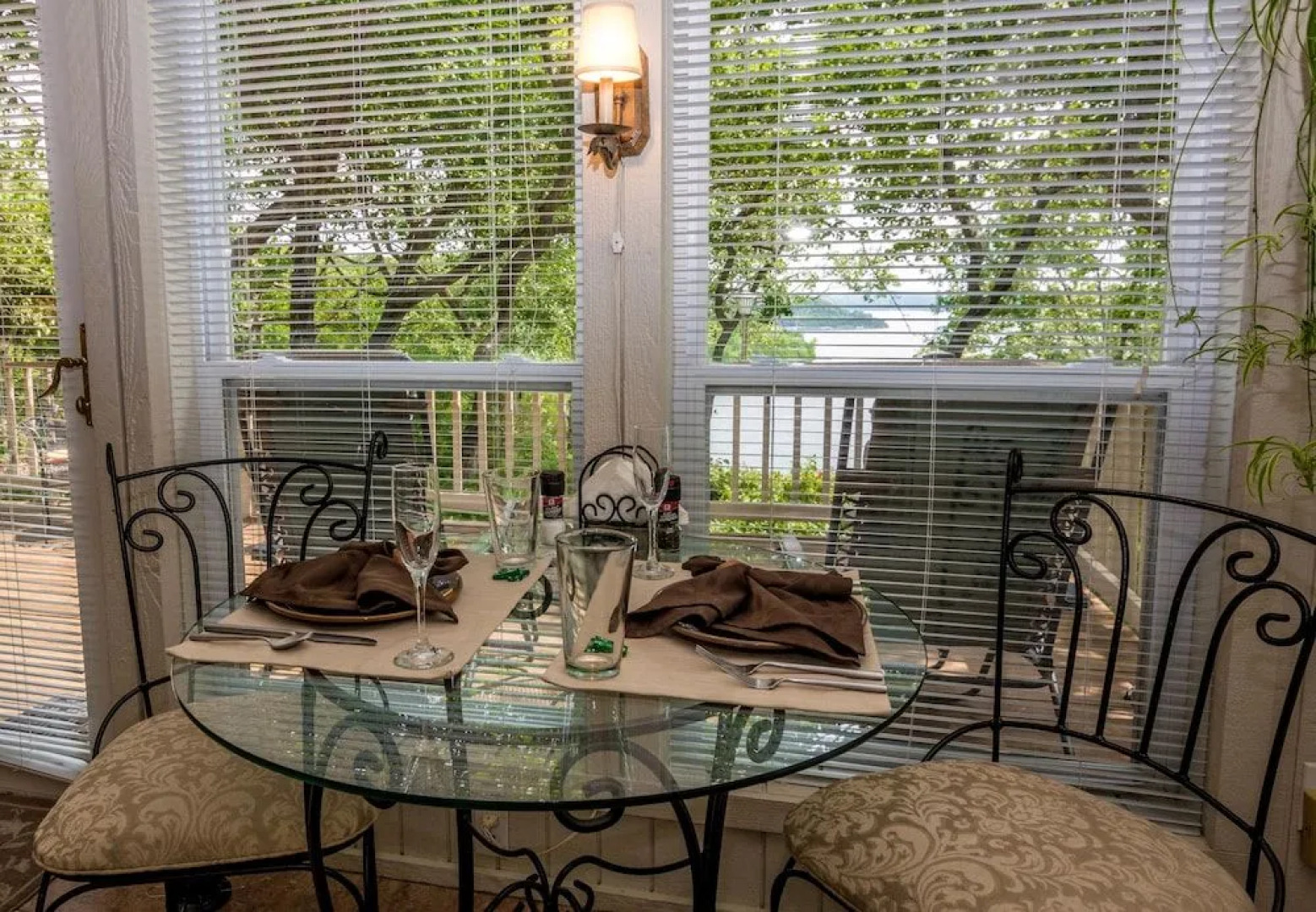 Beaver Lake Cottages