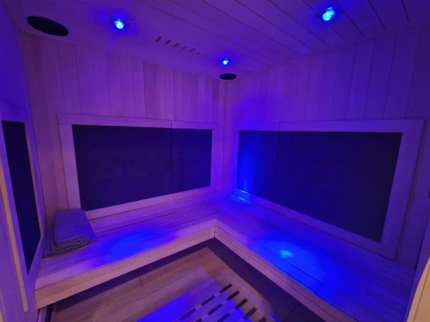 Rouen centre avec Sauna + Hotspot 4G