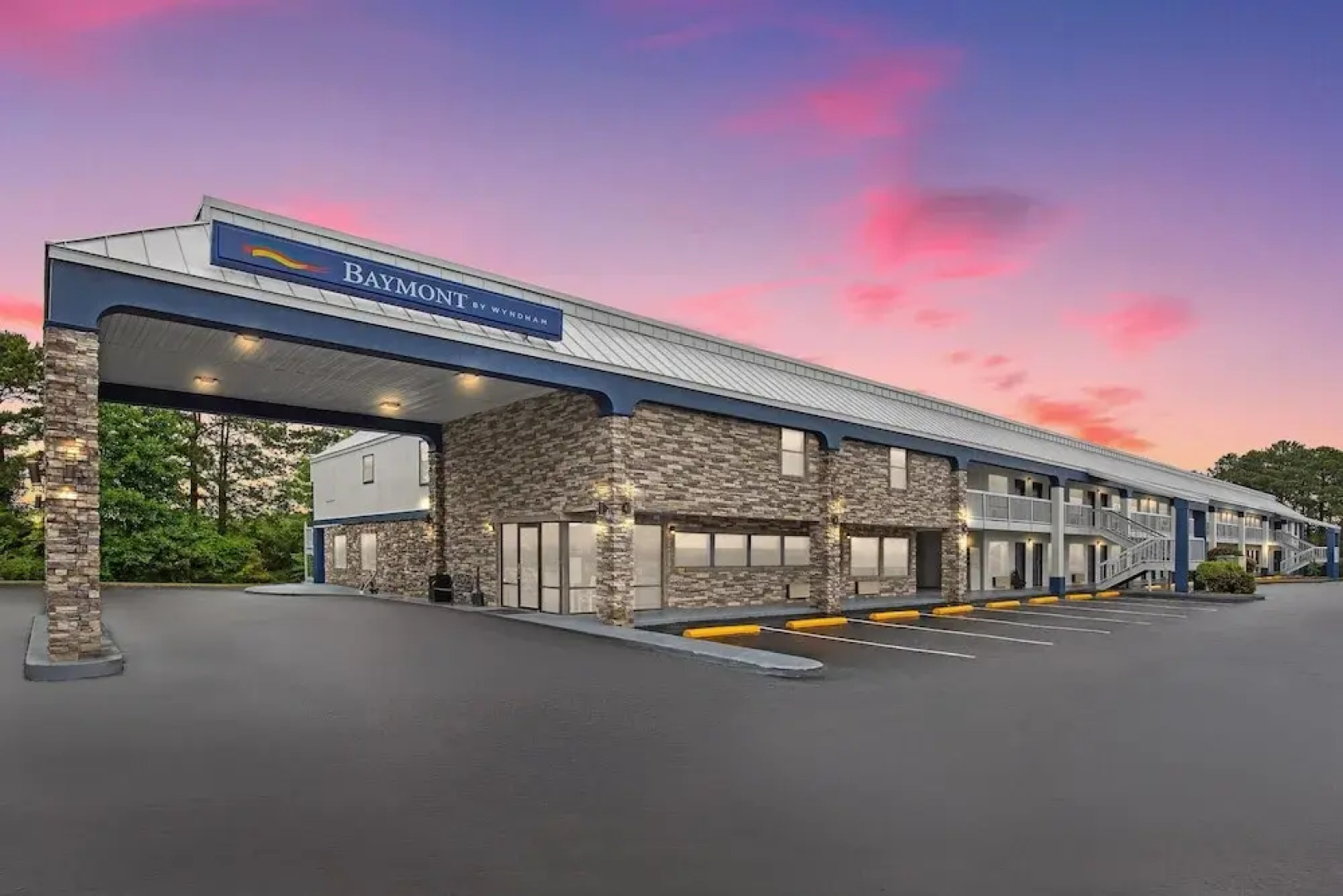 Baymont by Wyndham Richburg/Chester Area