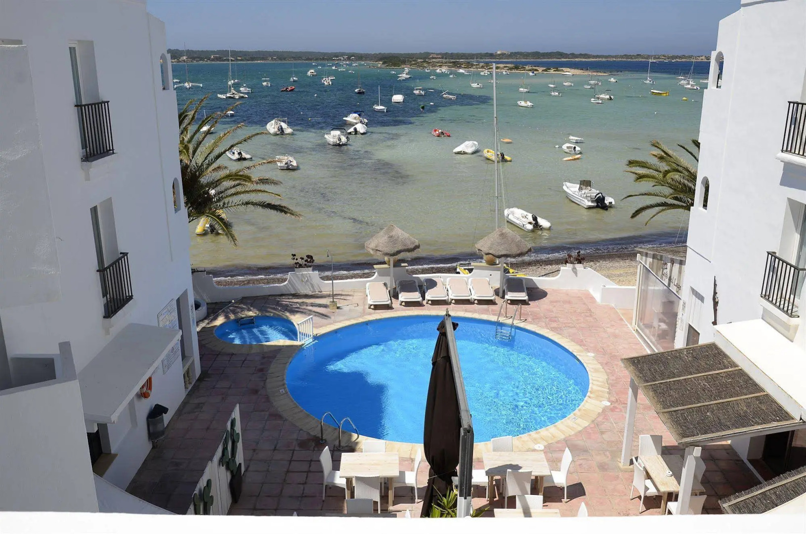 Apartamentos Sabina Playa