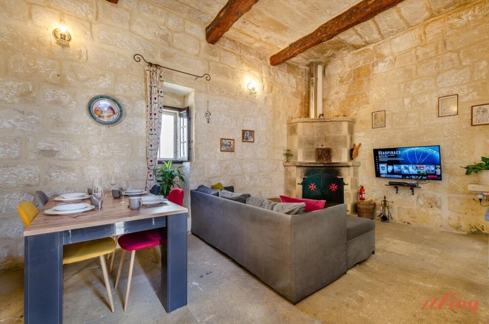 Tranquil Courtyard Retreat in a 1-br Country Home