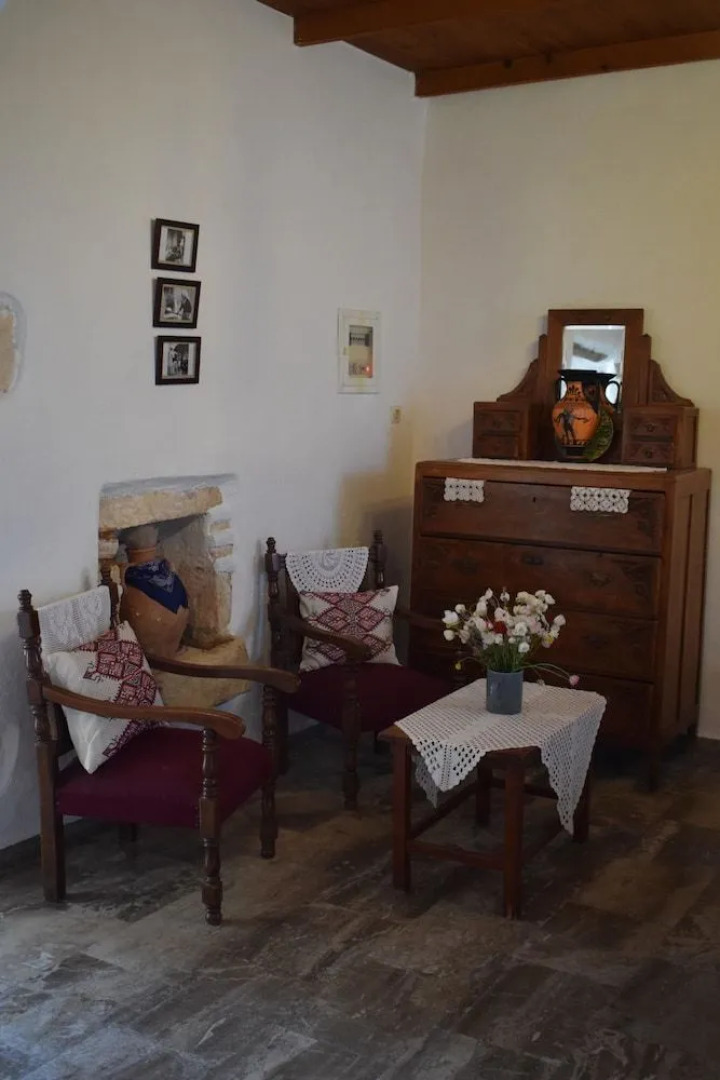 Eirini's Stone House