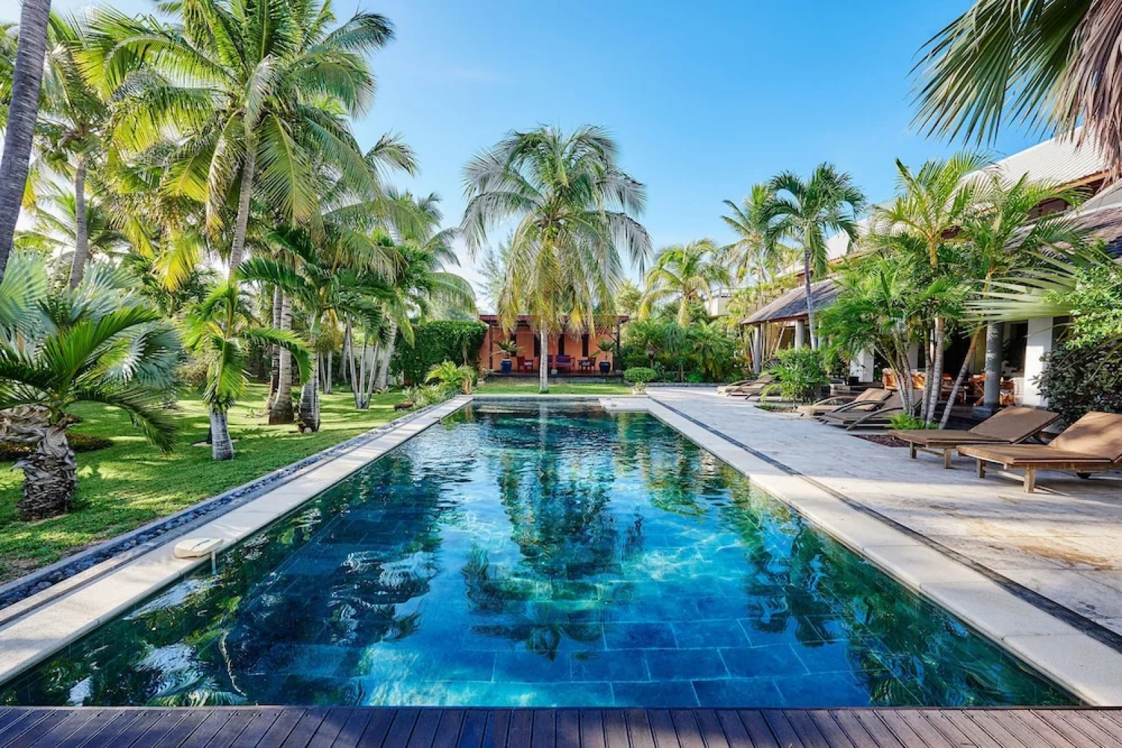 MAISON MUCUNA, pieds dans l'eau - Adults only