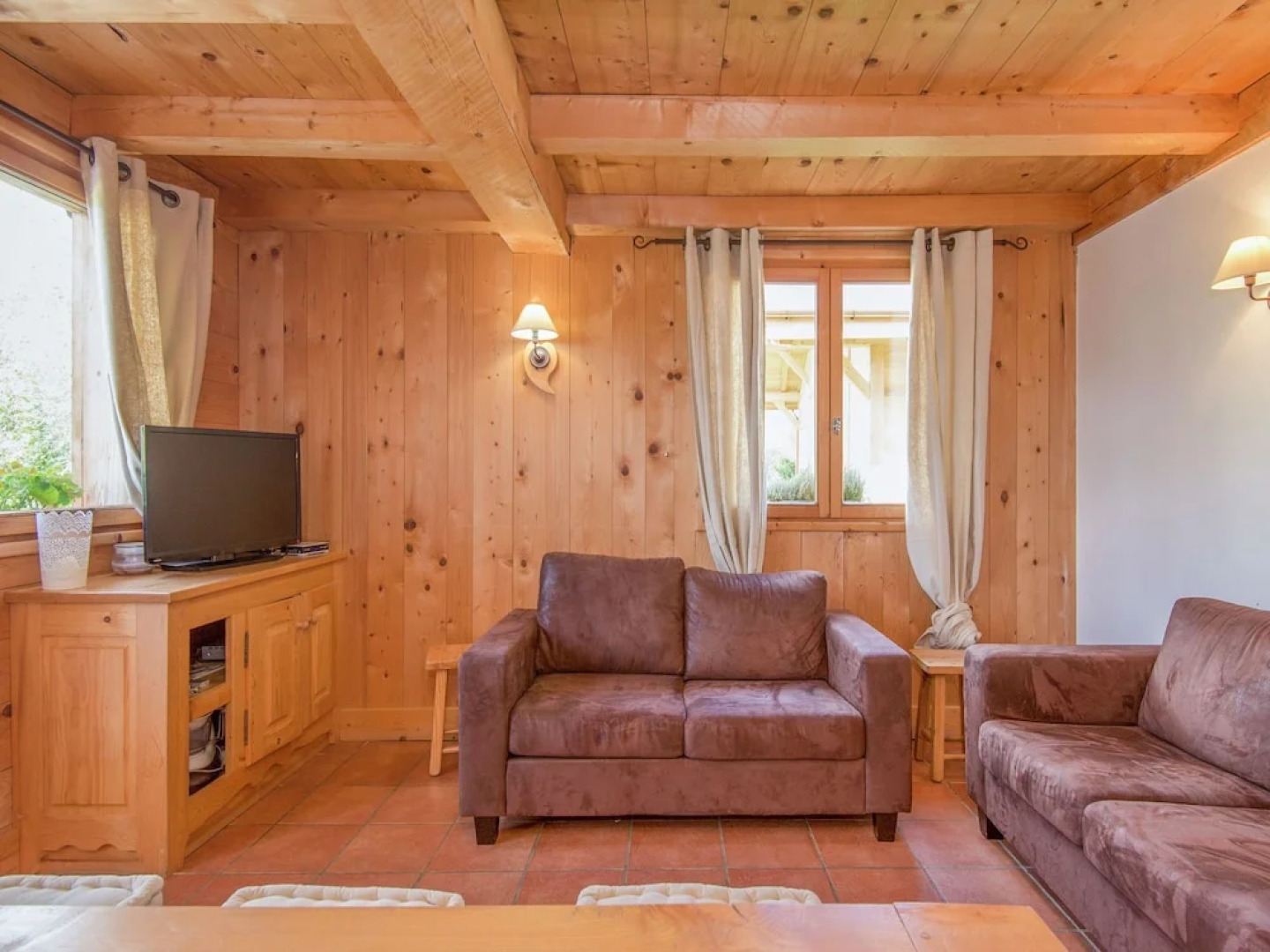 Pretty Apartment in a Separate Mountain Chalet