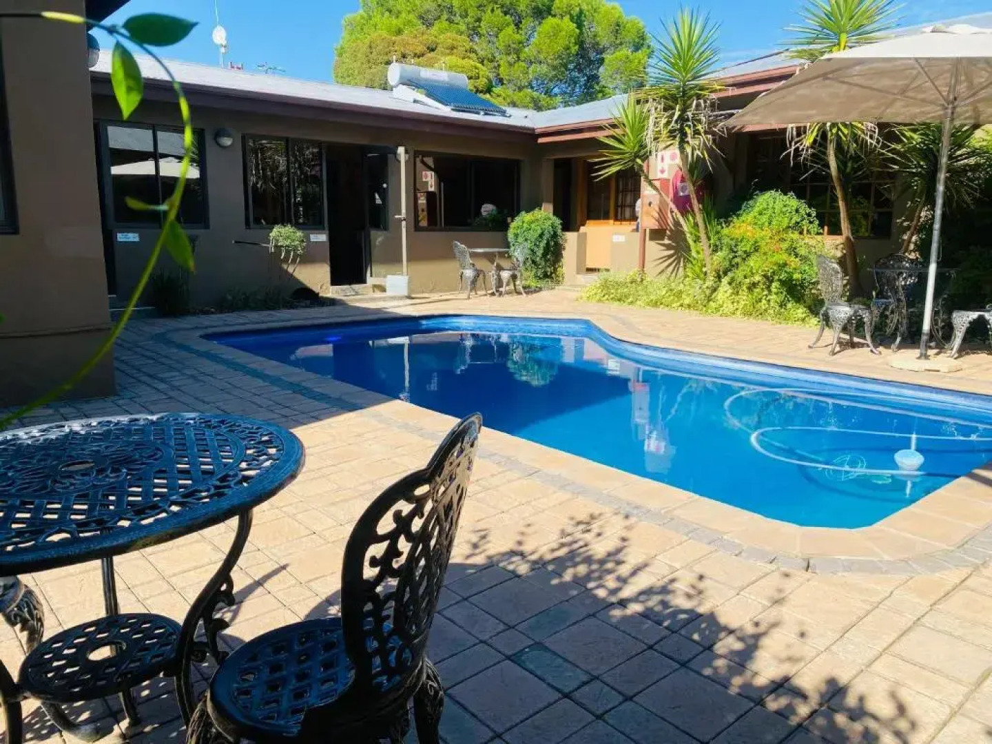 Greenleaf Guest Lodge