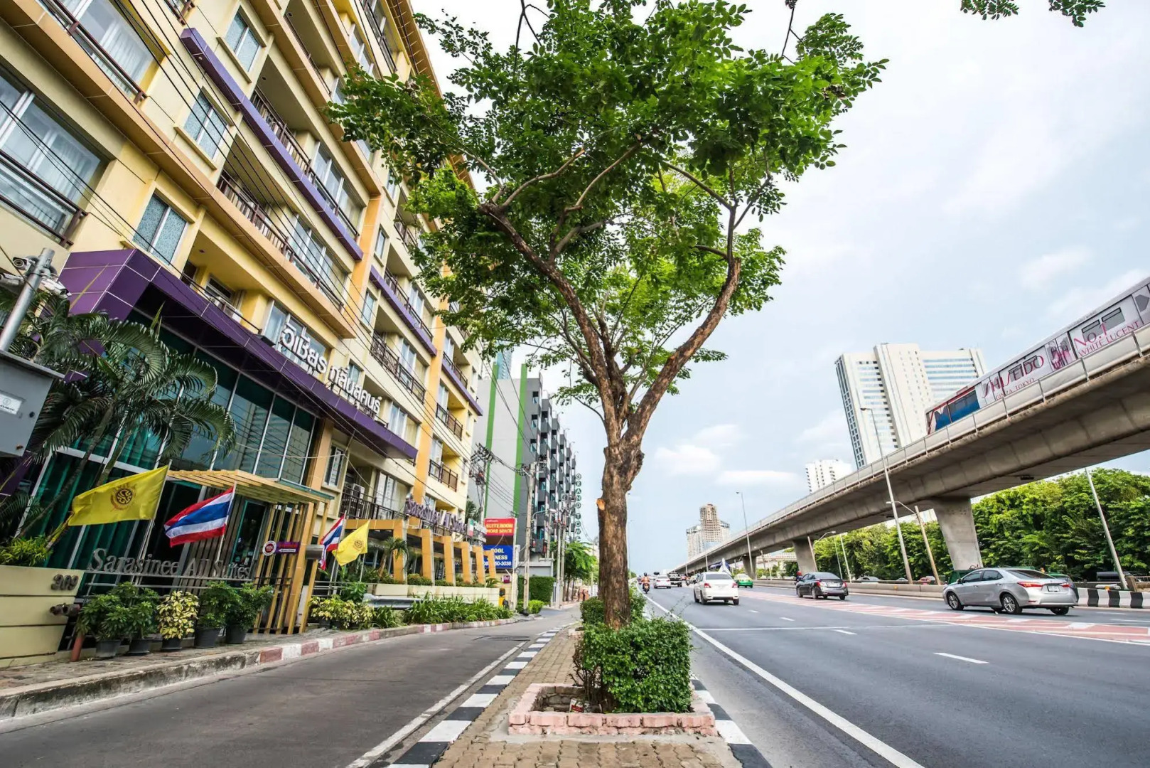 Palette Bella B All Suites Bangkok Hotel