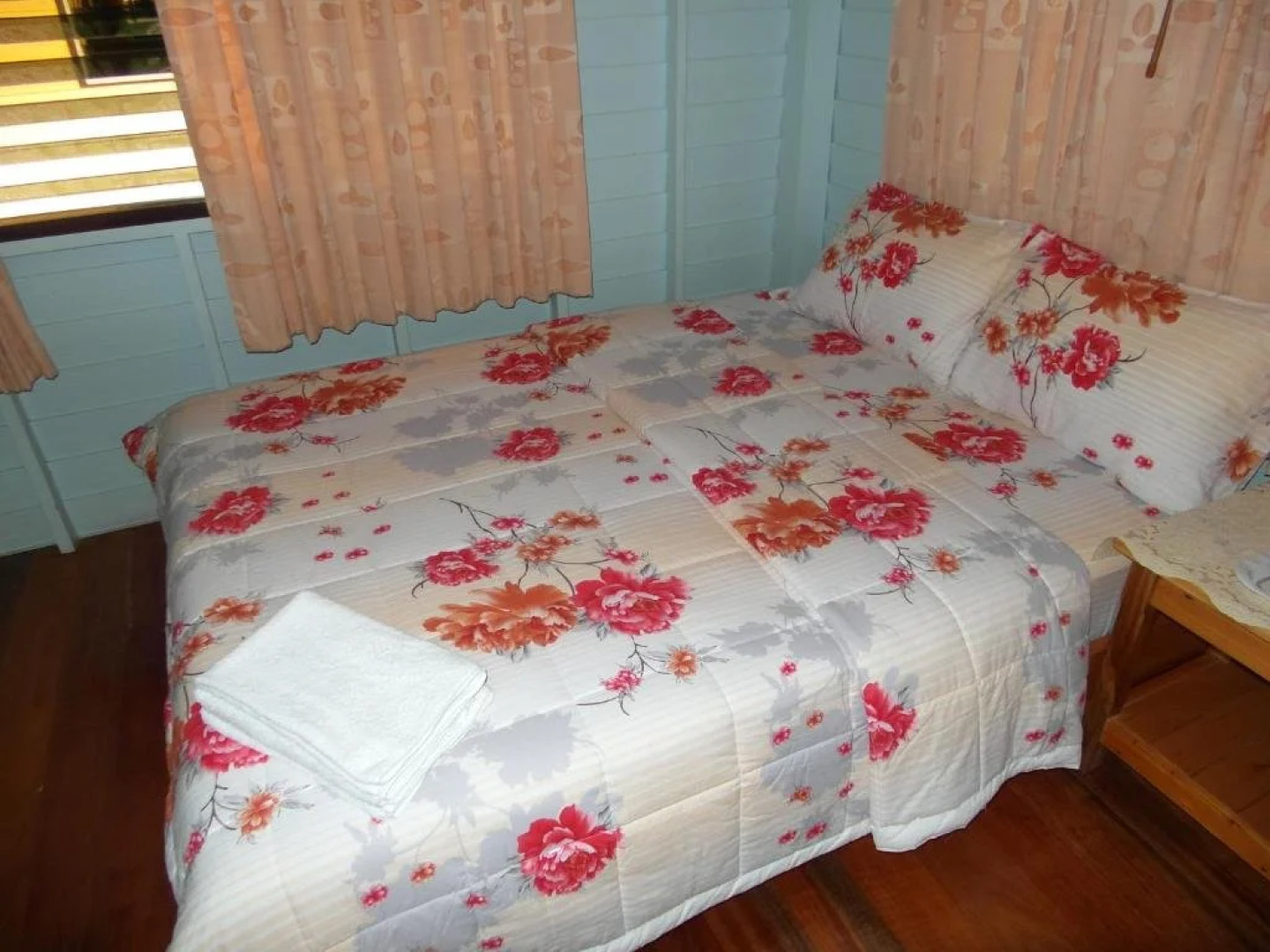 Baan Tai Rom Yen Resort