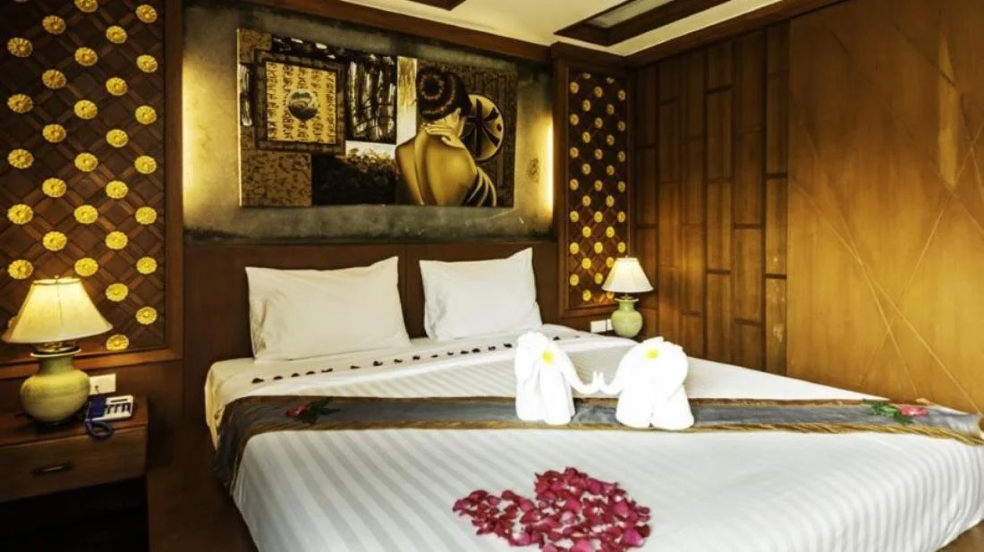 Renoir boutique hotel