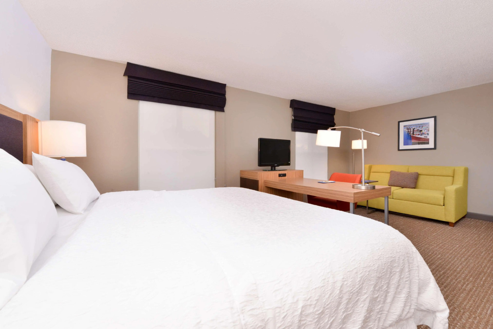 Hampton Inn & Suites Plymouth