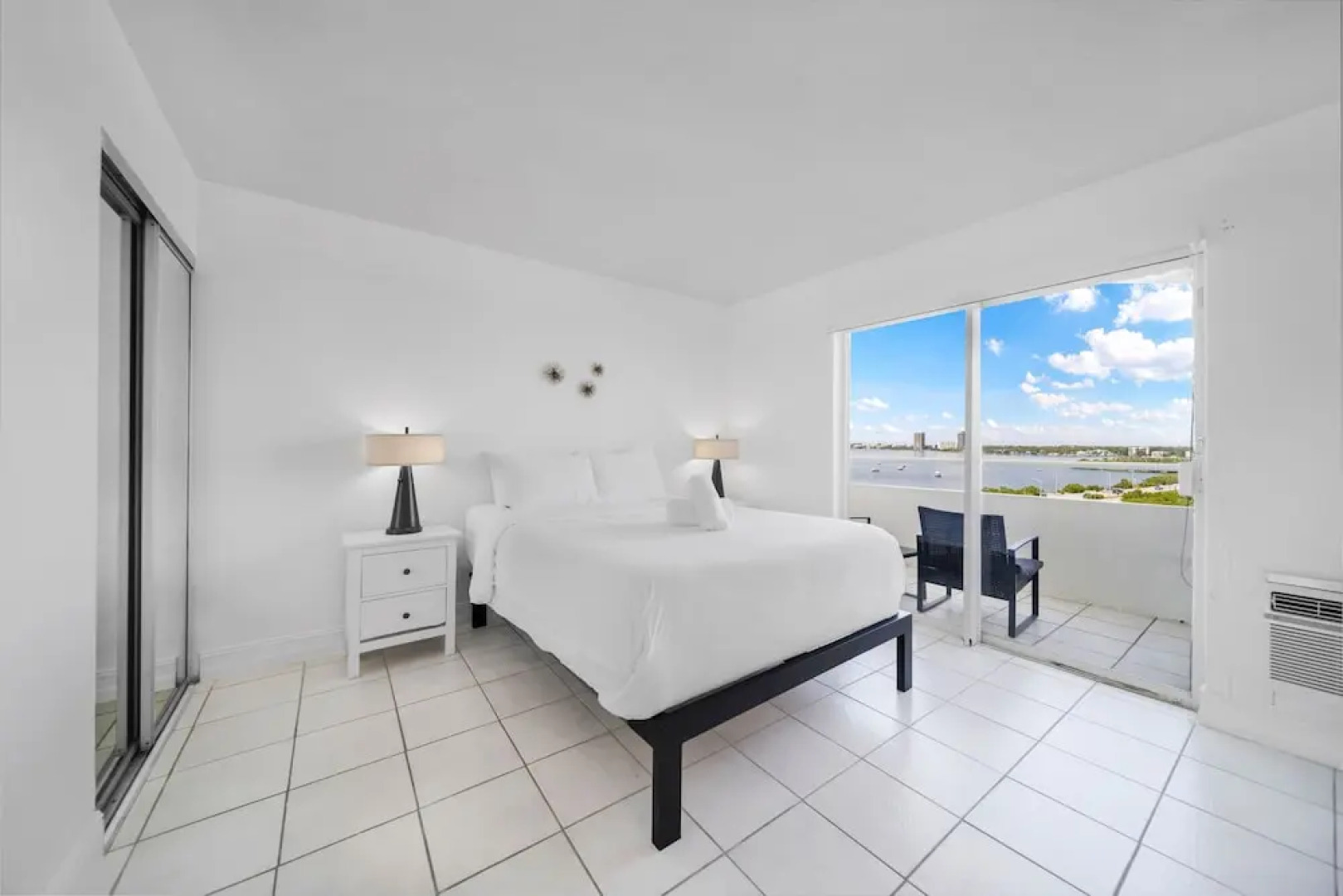 Waterfront One-Bedroom Apt