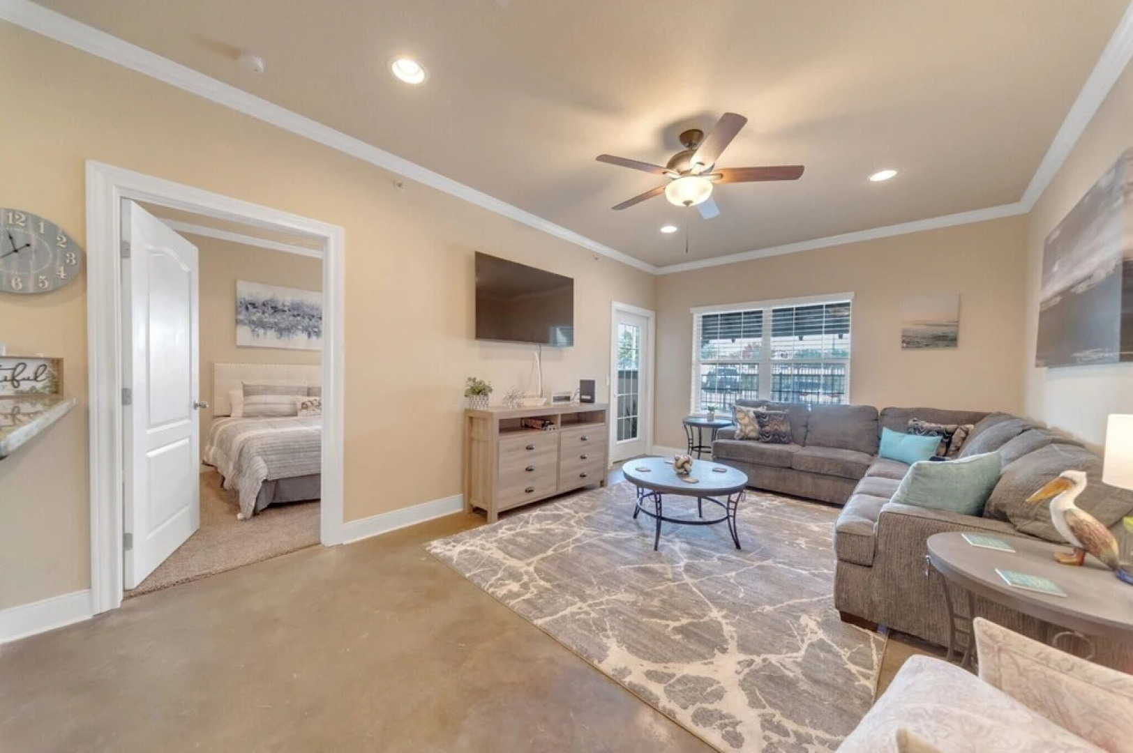 New! Stunning Apartment Just 1 Mile From Kyle!