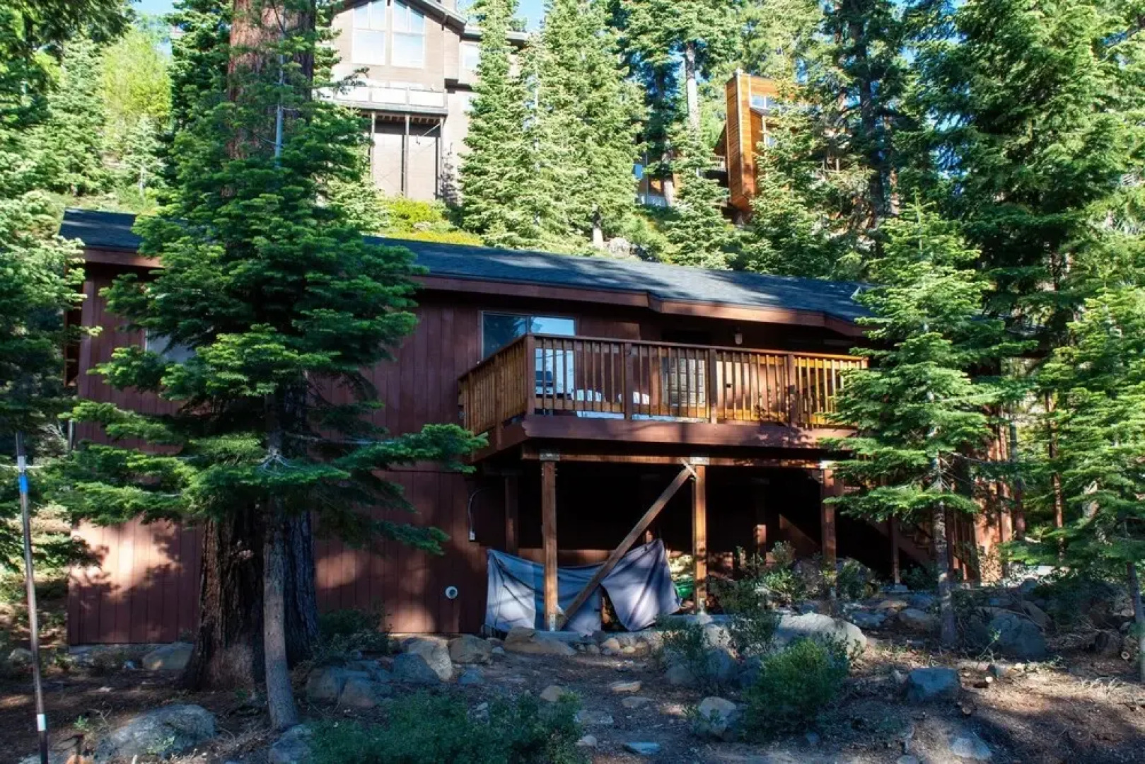 Idlewood Cabin - Hot Tub 3 Bedroom Cabin by Redawning