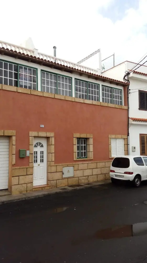 House With 2 Bedrooms in Icod de los Vinos, With Wonderful sea View an