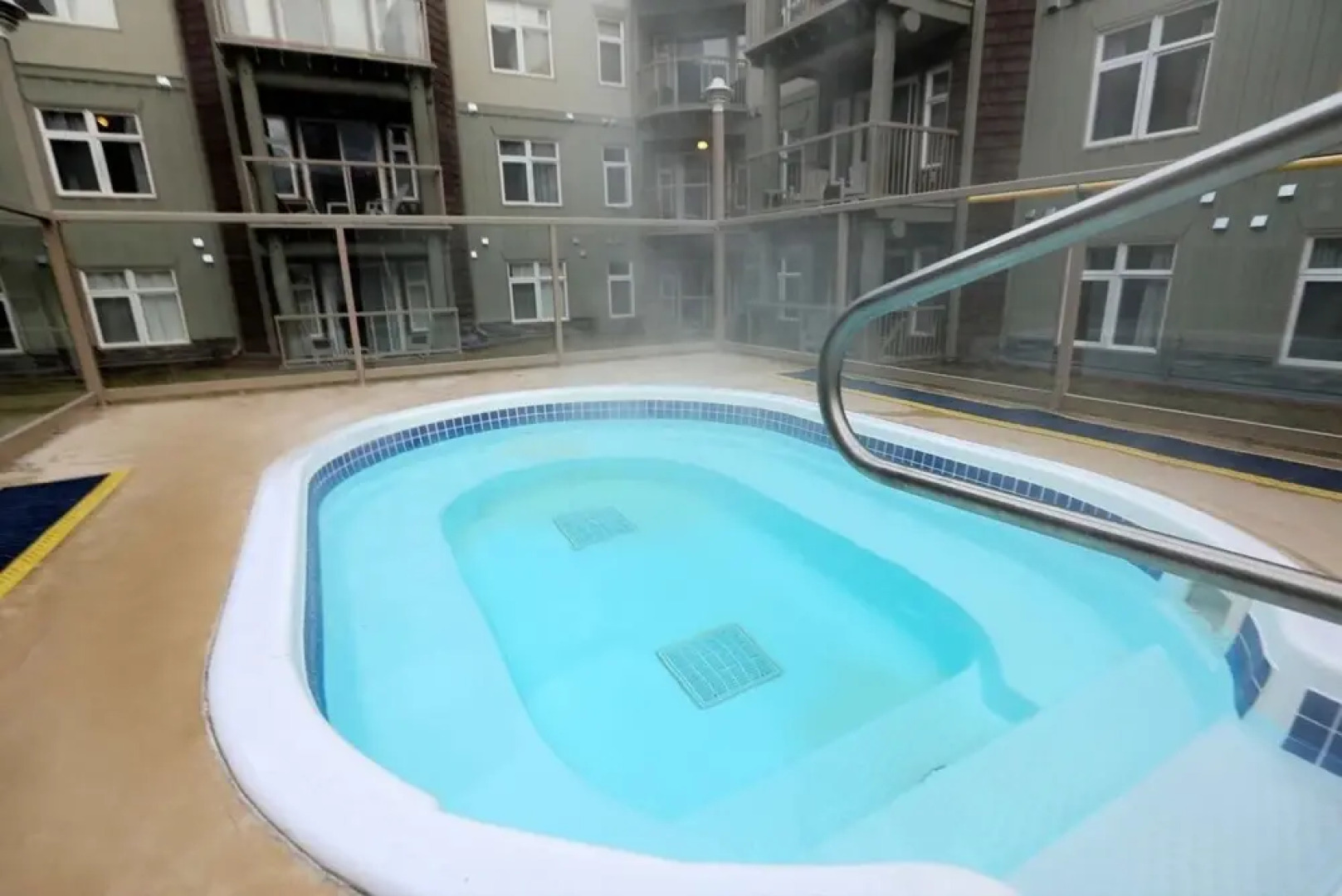 One Bedroom Suite with BBQ & huge Patio