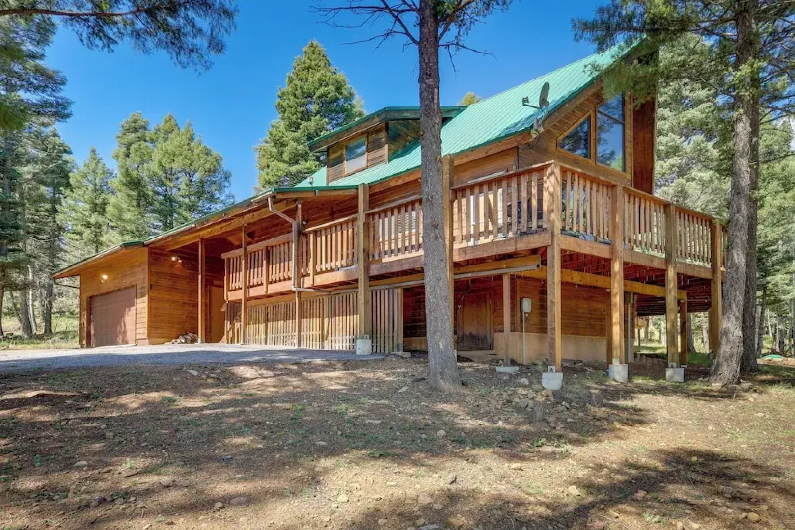 Stylish Angel Fire Cabin w/ Deck - 2 Mi to Ski Mtn