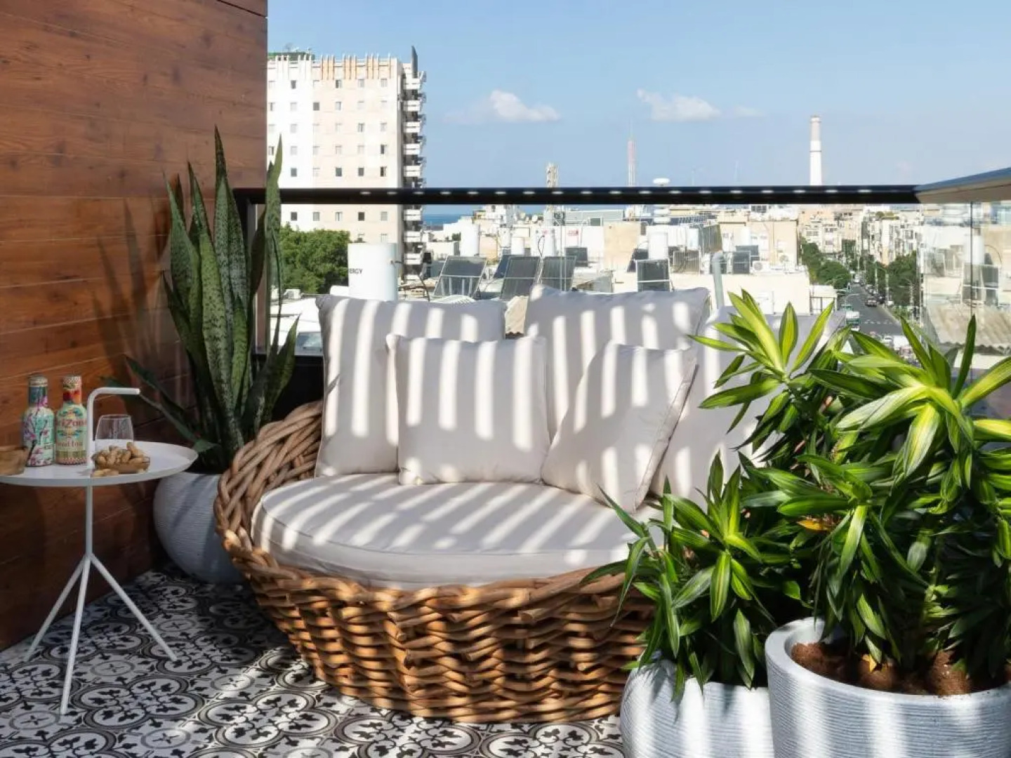 Mr. Ben Yehuda - By TLV2GO