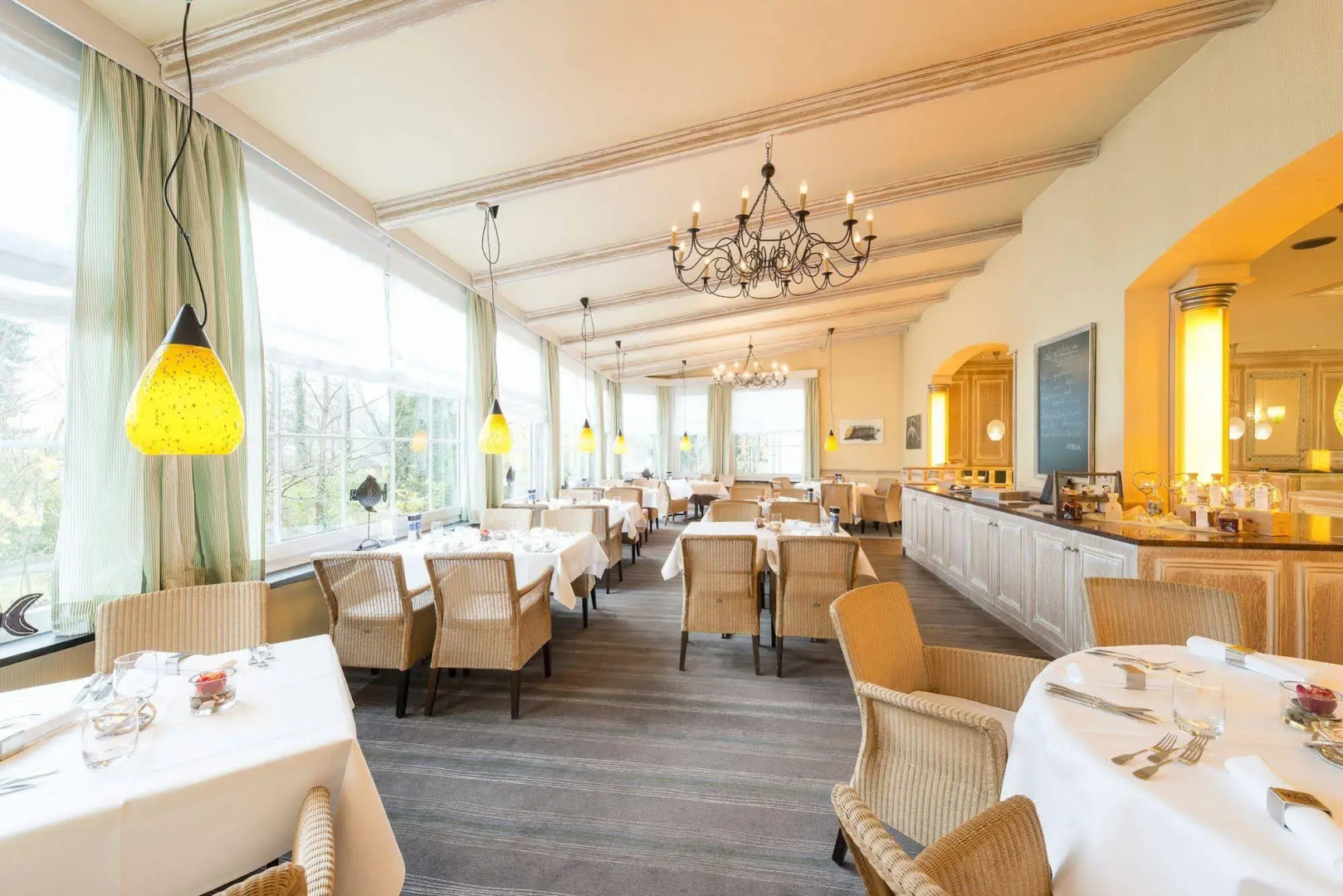 Отель Munte-Wellnesshotel am Stadtwald